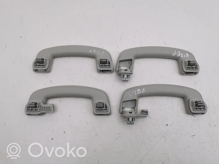 Volkswagen T-Roc A set of handles for the ceiling 