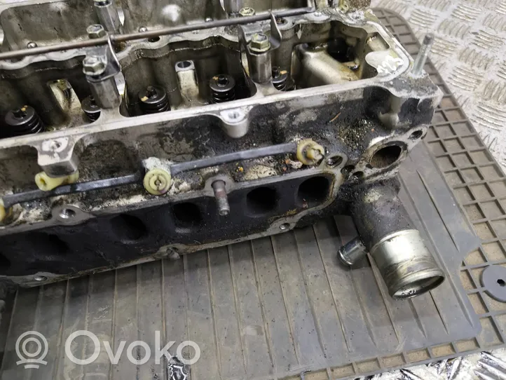 Toyota Corolla Verso AR10 Culasse moteur 42A25004