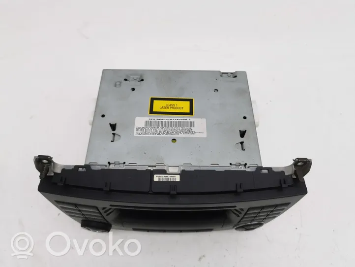 Mercedes-Benz C W203 Radio / CD-Player / DVD-Player / Navigation A2038703489