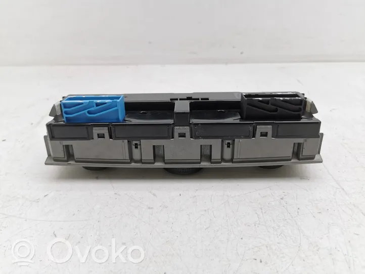 Opel Vectra C Climate control unit 74670703