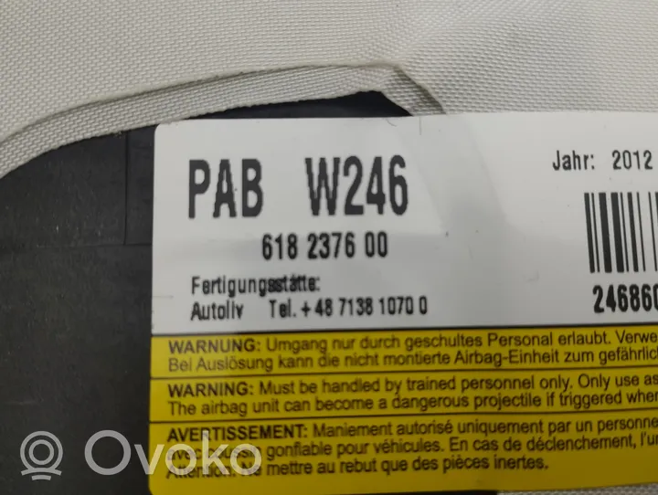 Mercedes-Benz B W246 W242 Keleivio oro pagalvė 618237600