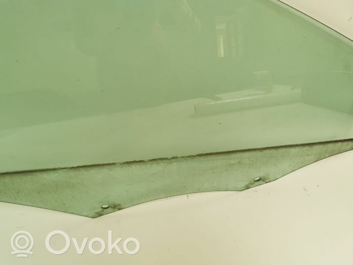 Volvo V40 Vetro del finestrino della portiera anteriore - quattro porte 