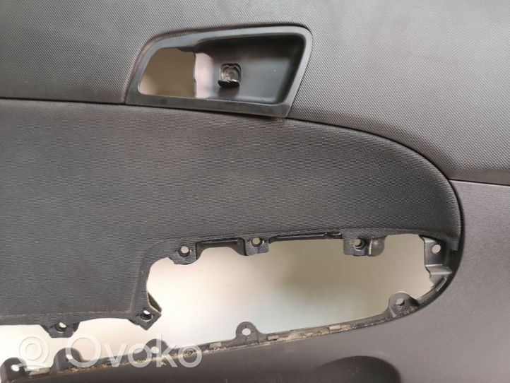 Hyundai i30 Rivestimento del pannello della portiera anteriore IRW021614