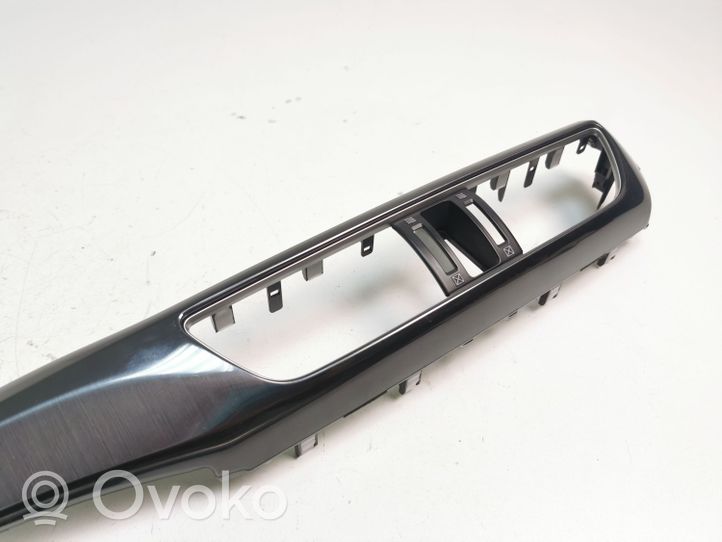 Mazda 6 Rivestimento del vano portaoggetti del cruscotto GJE855256