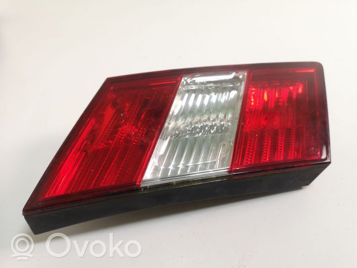 Mercedes-Benz CLC CL203 Lampy tylnej klapy bagażnika A2038204964