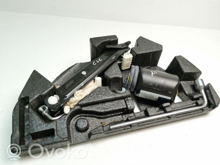 Mercedes-Benz CLC CL203 Kit d’outils 