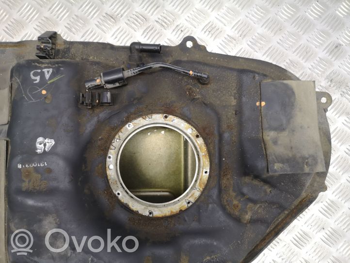 Toyota RAV 4 (XA40) Réservoir de carburant 