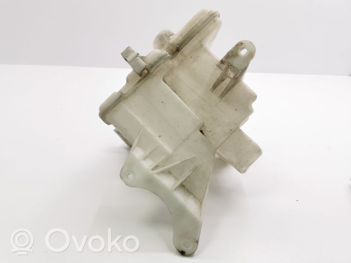 Toyota Auris E180 Réservoir de liquide lave-glace 8531002490