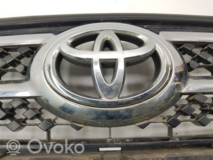 Toyota RAV 4 (XA30) Grotelės viršutinės 5310142190