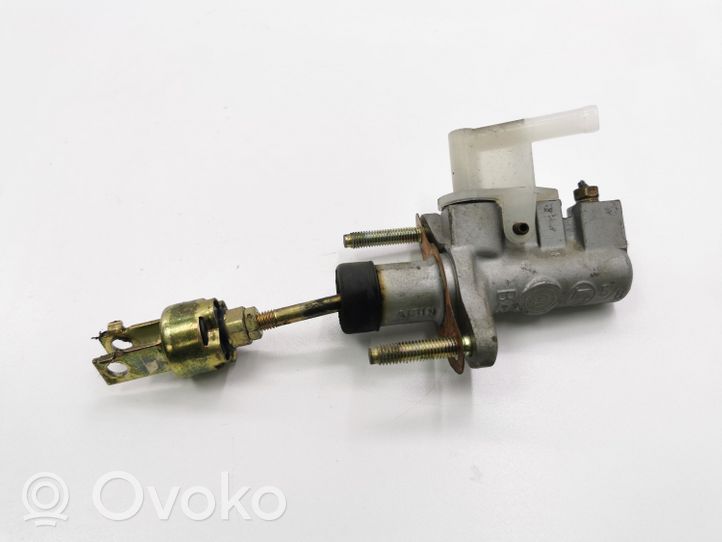 Toyota Corolla E120 E130 Główny cylinder sprzęgła 