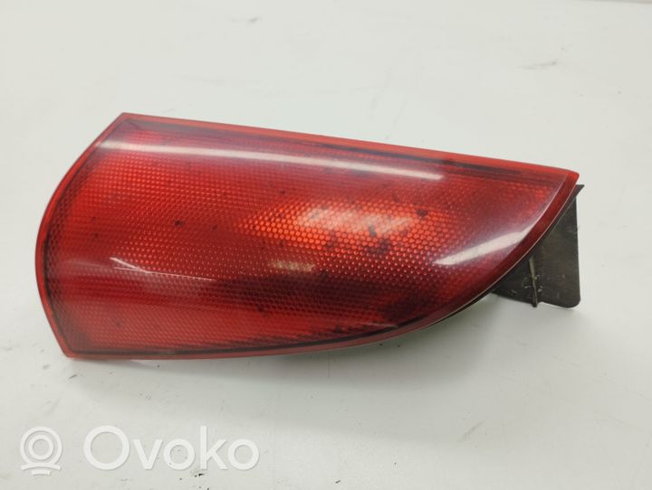 Mercedes-Benz Vito Viano W639 Odblask lampy tylnej A6398200564