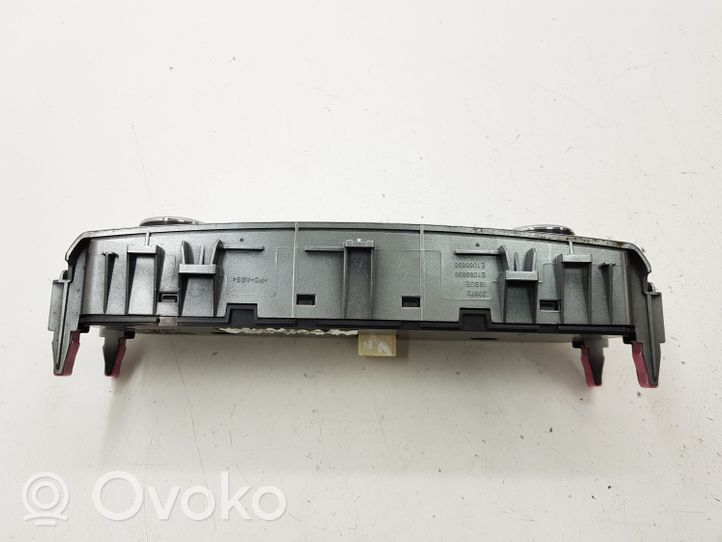 Toyota Avensis T270 Panel klimatyzacji 5590005540