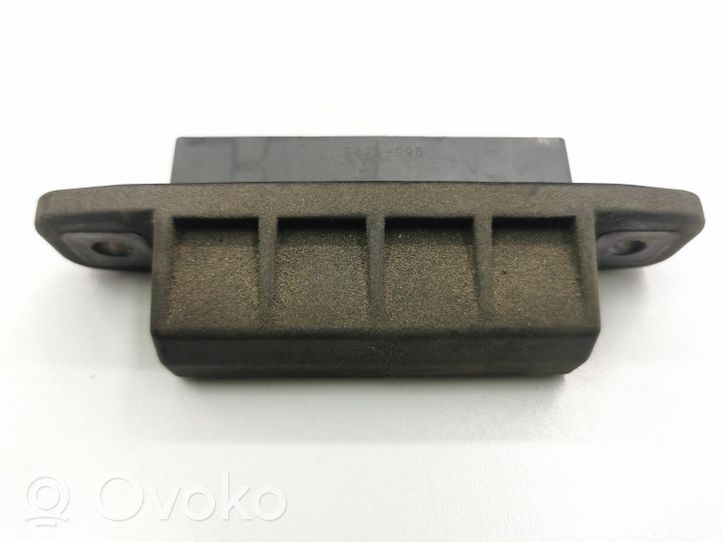 Toyota Avensis T270 Tailgate opening switch 9655B23