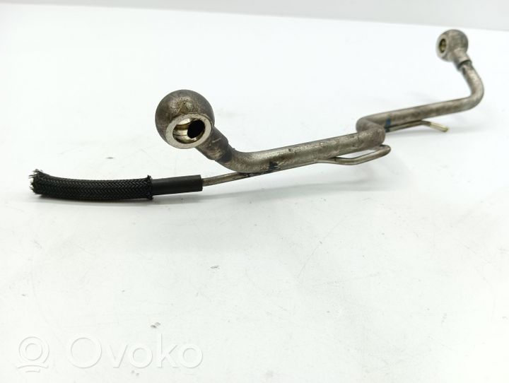 Toyota Avensis T270 Turbo turbocharger oiling pipe/hose 