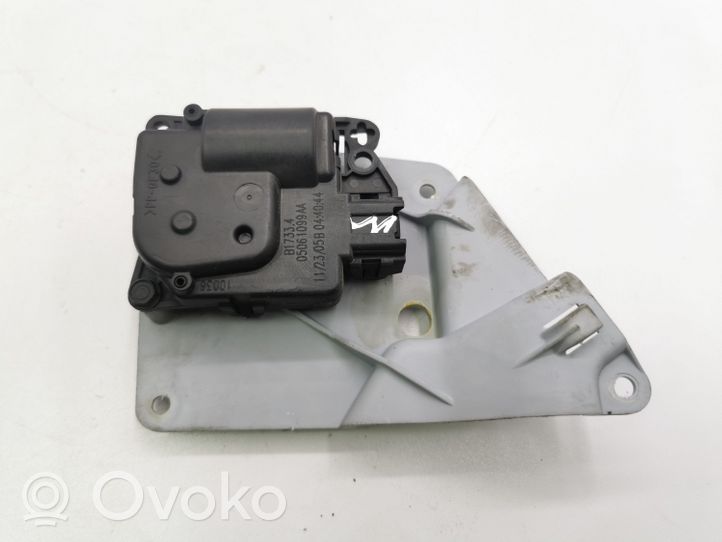 Chrysler 300 - 300C Motorino attuatore aria 05061099AA