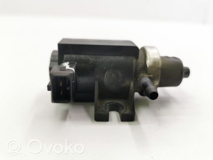 Volkswagen Golf IV Vacuum valve 1H0906627