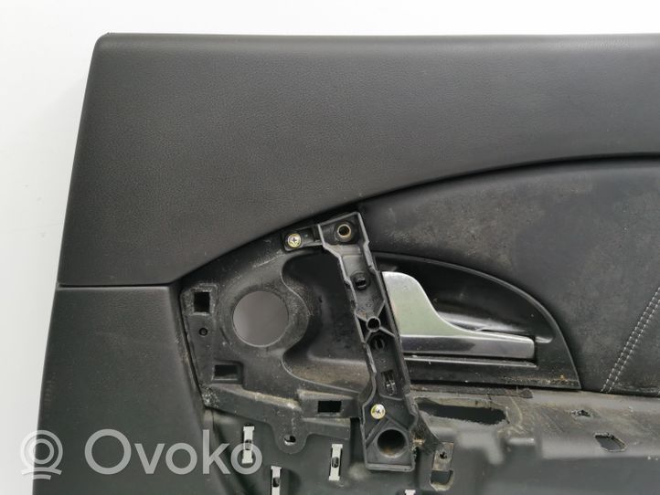 Maserati Quattroporte Takaoven verhoilu 66939700