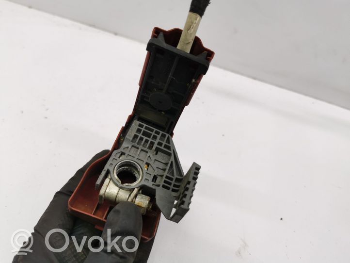 Toyota Prius (XW30) Plus / Klema / Przewód akumulatora 8216447070