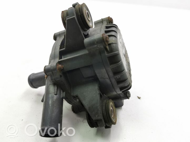 Toyota Prius (XW30) Pompe à eau de liquide de refroidissement G904048020