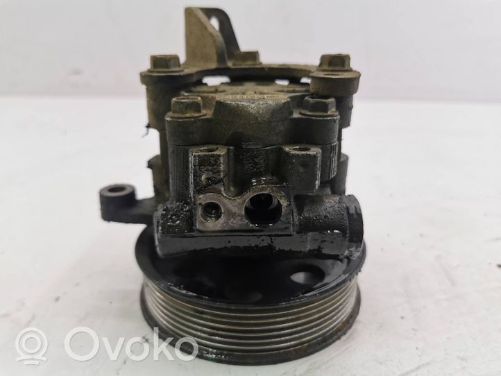 Chrysler 300 - 300C Vairo stiprintuvo siurblys C6A56561