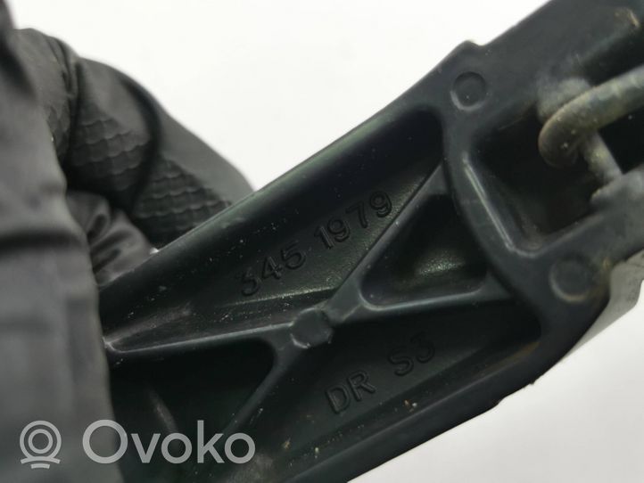 Toyota Auris 150 Brazo del limpiaparabrisas delantero 3461979