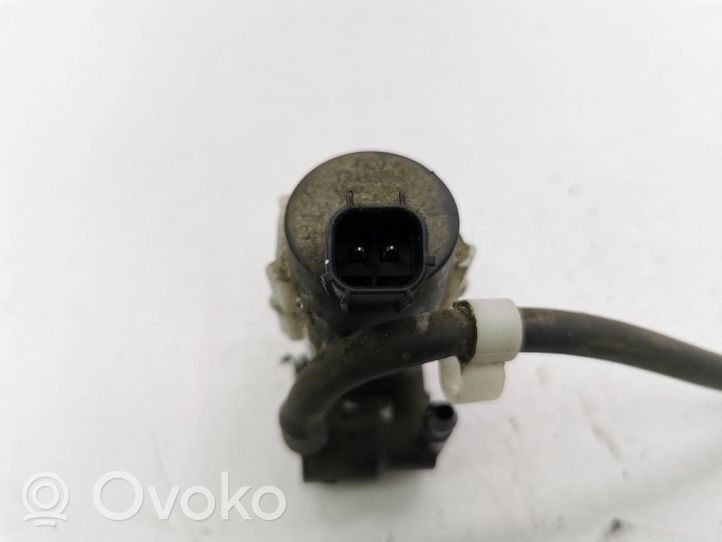 Volvo V50 Windscreen/windshield washer pump 1S7117K624FC