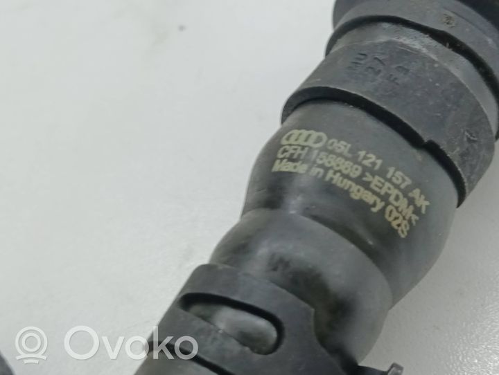 Audi A3 8Y Moottorin vesijäähdytyksen putki/letku 05L121157AK