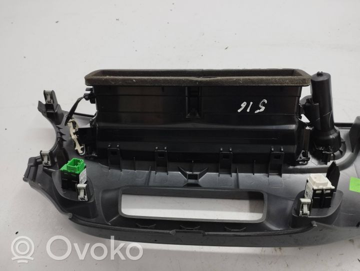 Citroen DS3 Hansikaslokeron koristelista 9685749177