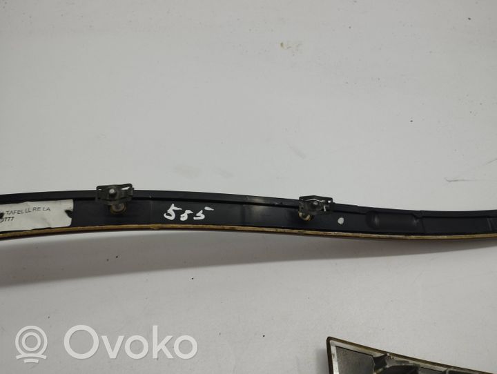 Mercedes-Benz E W211 Inserti decorativi cornice della consolle centrale A2118216958