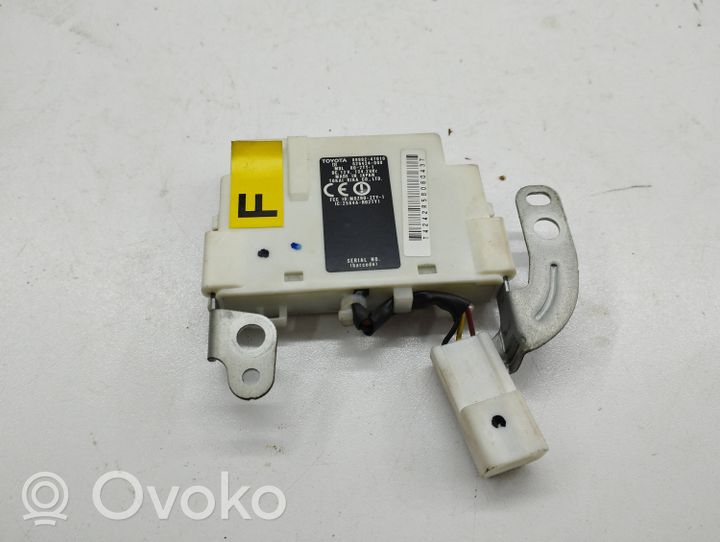 Toyota Prius (XW20) Centralina/modulo chiusura centralizzata portiere 8999247010