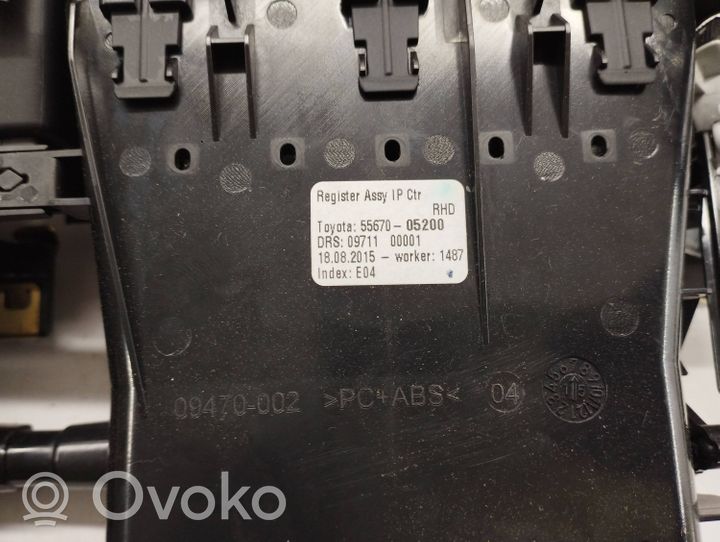 Toyota Avensis T270 Kojelaudan keskiosan tuuletussuuttimen ritilä 5567005200