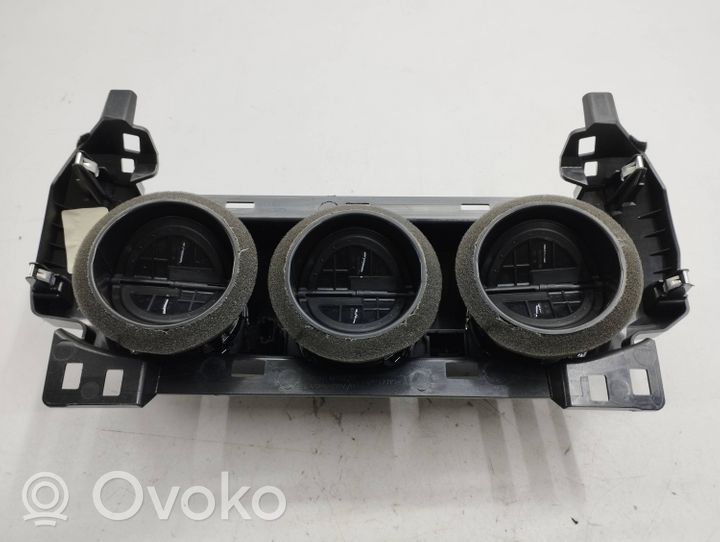 Nissan Juke II F16 Griglia di ventilazione centrale cruscotto 687506PA0A