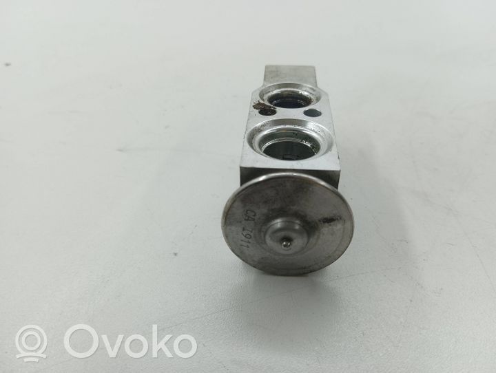 Opel Corsa D Air conditioning (A/C) expansion valve 52355290