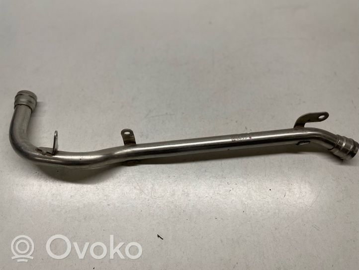 Audi A7 S7 4G Tubo flessibile del liquido di raffreddamento del motore 06E131831S