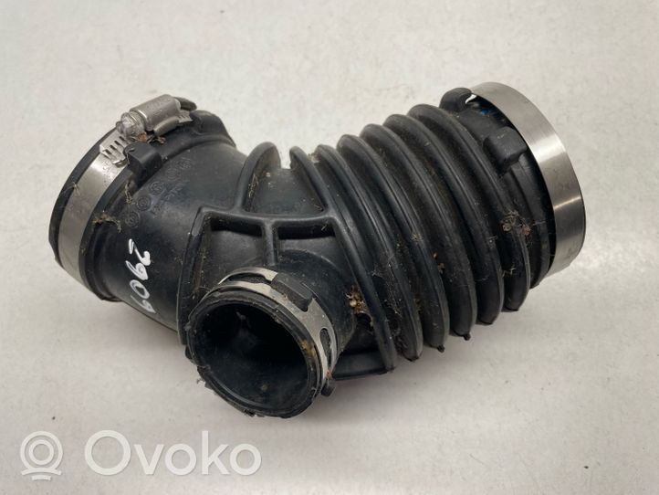 BMW 5 G30 G31 Tube d'admission d'air 13718571705