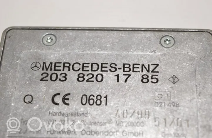Mercedes-Benz C W203 Wzmacniacz anteny 2038201785