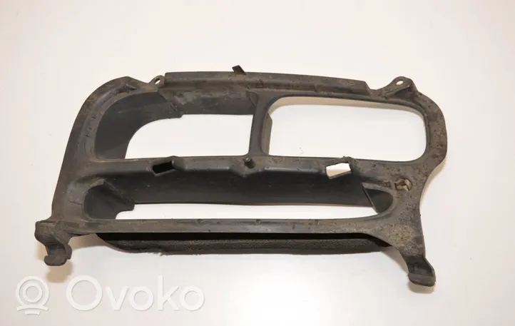 Toyota Avensis T250 Supporto del fendinebbia 5212805040