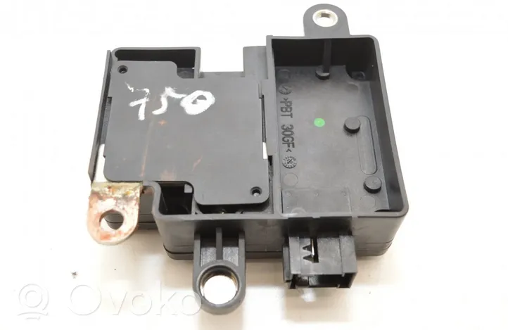 Audi A8 S8 D3 4E Module de contrôle de batterie 0199000006