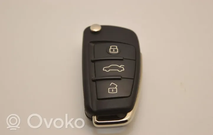 Audi Q7 4L Ignition key/card 033140103