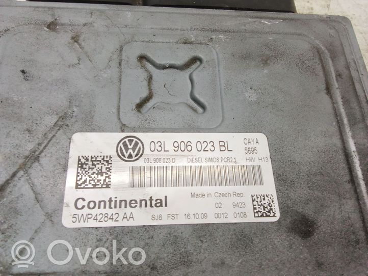 Volkswagen Polo V 6R Calculateur moteur ECU 03L906023BL