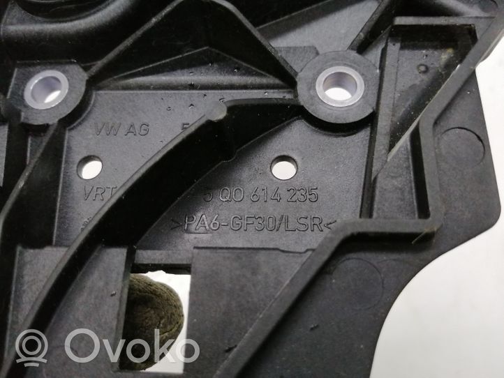 Skoda Octavia Mk3 (5E) Uchwyt / Mocowanie pompy ABS 5Q0614235