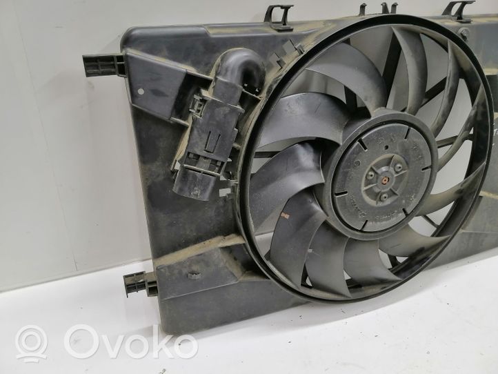 Opel Astra J Ventilatore di raffreddamento elettrico del radiatore 13250331