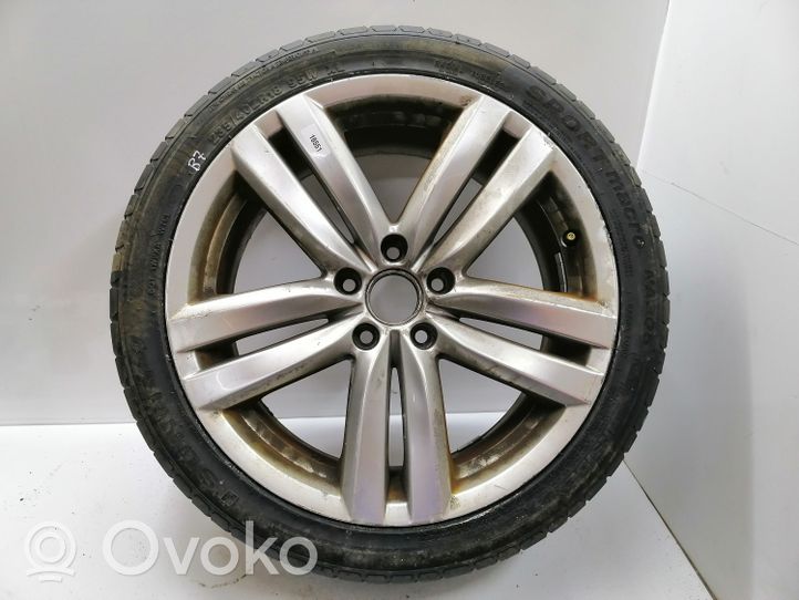 Volkswagen PASSAT B7 R18 alloy rim 3AA601025H