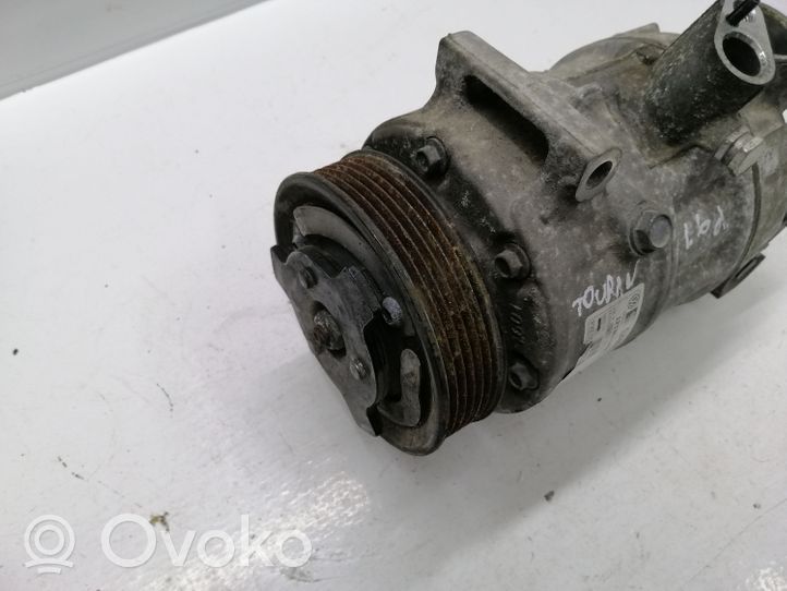 Volkswagen Touran II Compressore aria condizionata (A/C) (pompa) 1K0820808F