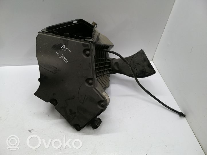 Audi A5 8T 8F Luftfilterkasten 8K0133837B