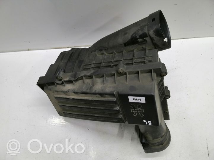 Volkswagen PASSAT B6 Boîtier de filtre à air 3C0129607BC