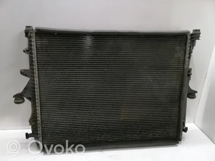 Audi Q7 4L Radiateur de refroidissement 7L6121253B