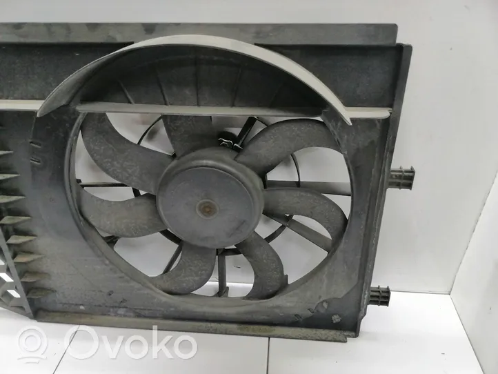 Volkswagen Polo V 6R Ventilador eléctrico del radiador 6R0121207