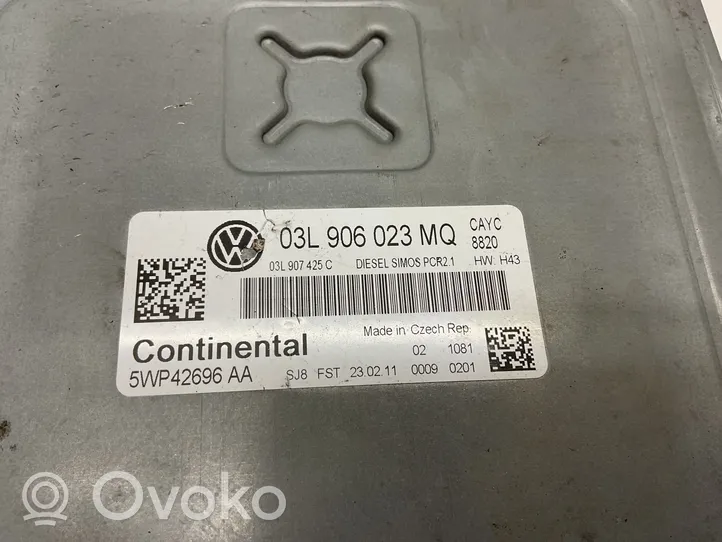 Volkswagen Golf Plus Calculateur moteur ECU 03L906023MQ