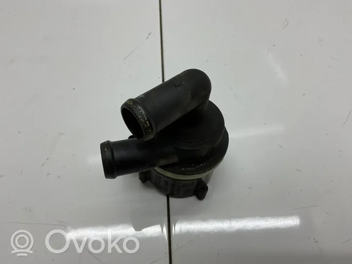 Volkswagen Golf VI Electric auxiliary coolant/water pump 5N0965561A
